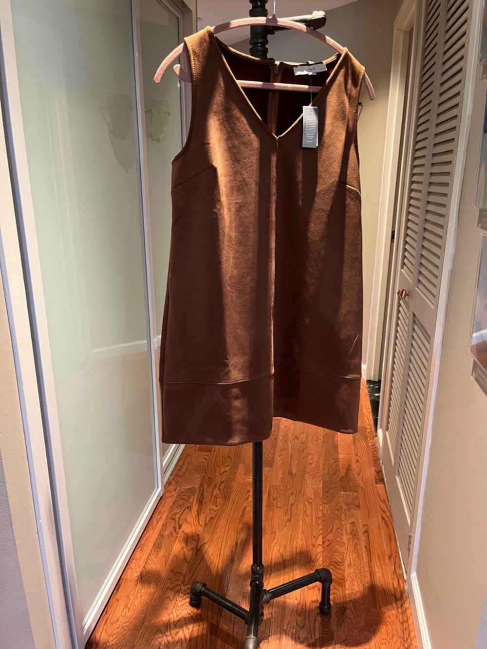 Sleeveless Brown Shift Dress - Classic Everyday Style